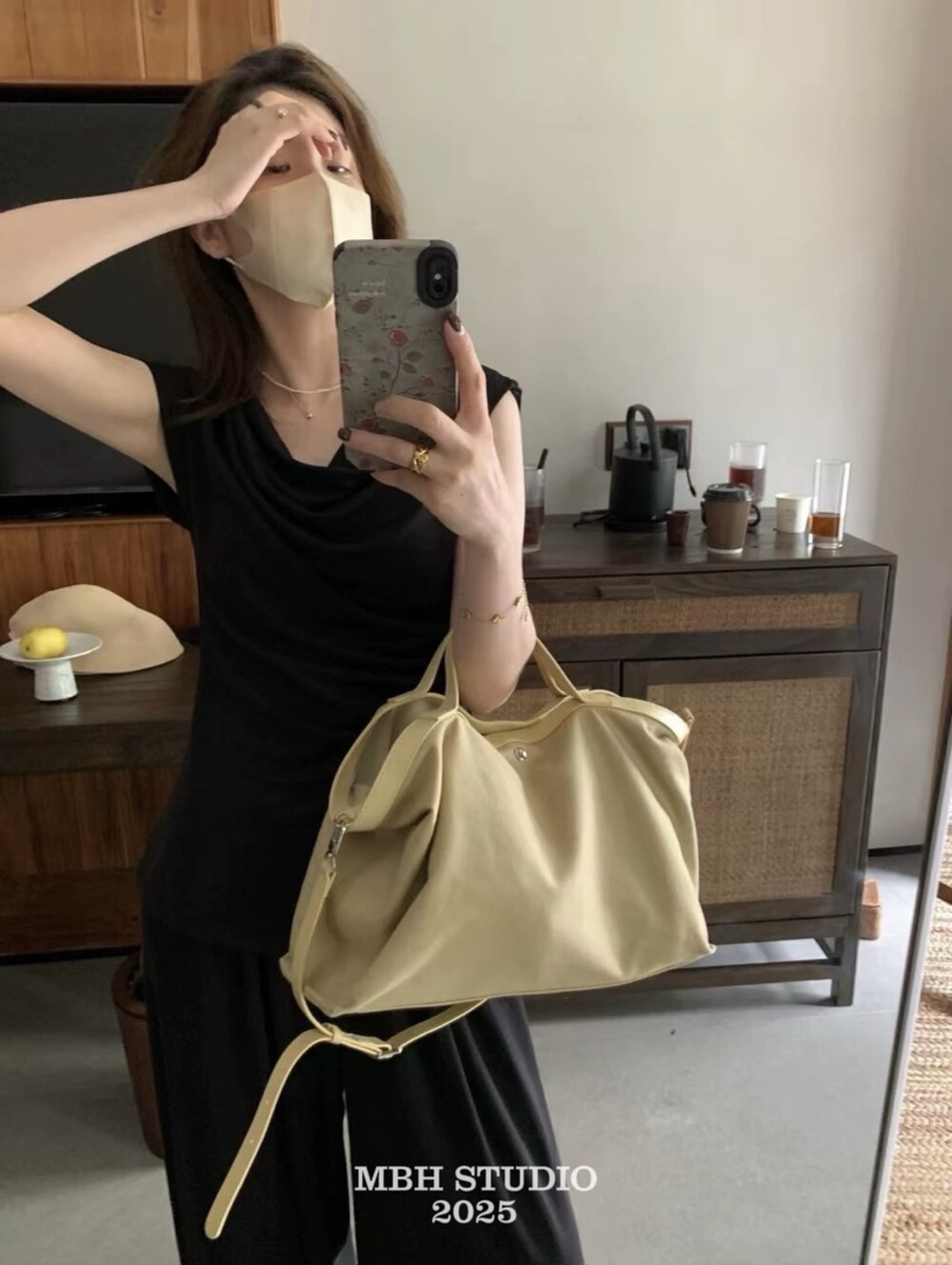 MBH Leather and Canvas Korean Minimalist Commuter Large Capacity Basket Tote Handbag - Image 4