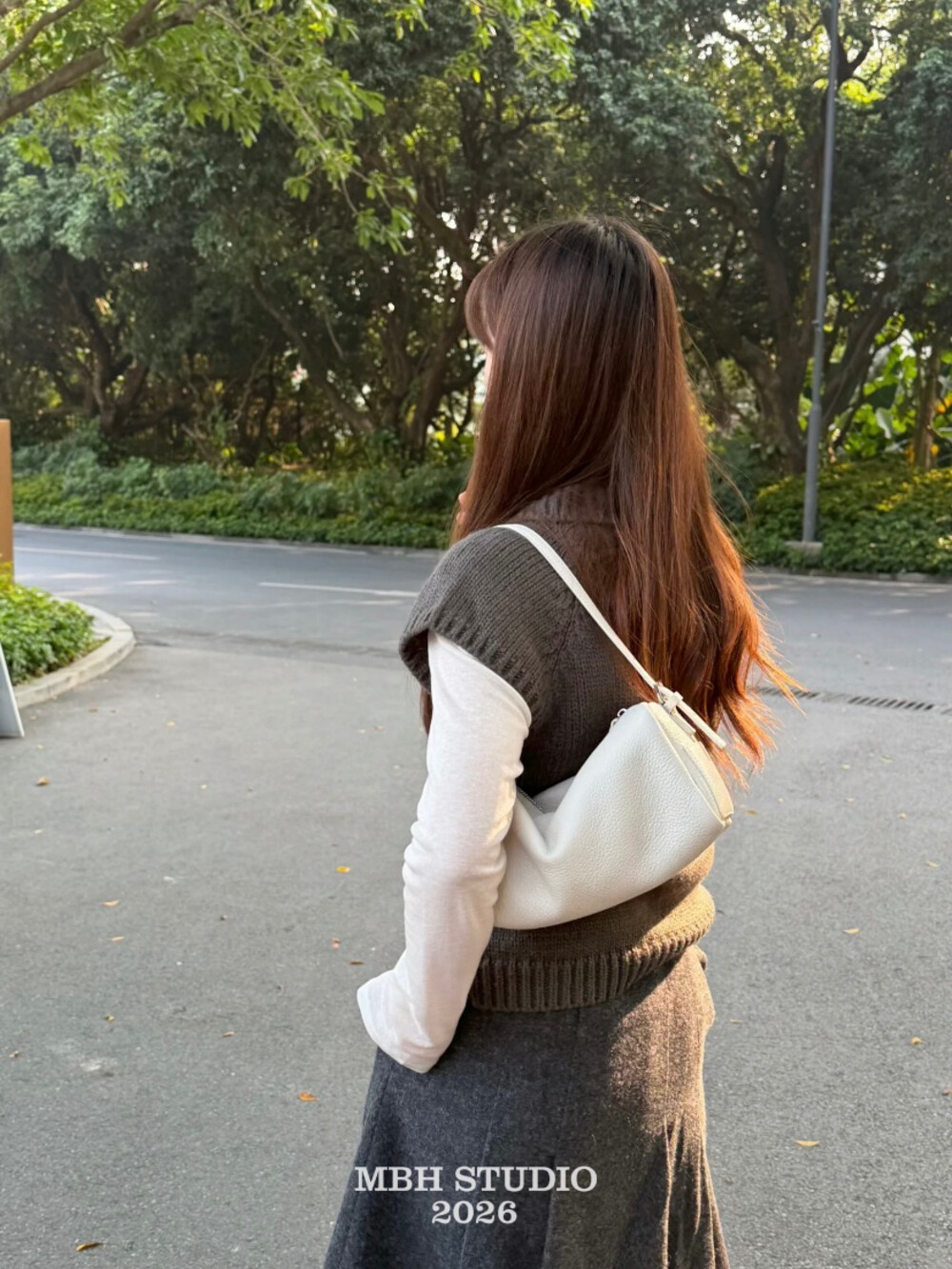 MBH 2026 Spring Summer Soft Leather Cylinder Shoulder Bag with Strap - Image 4