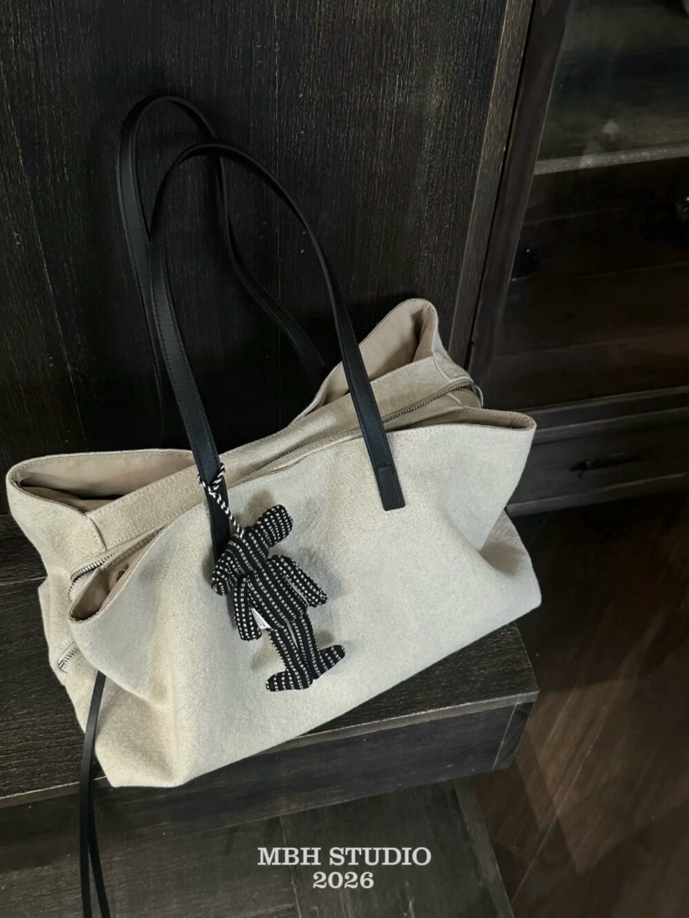 MBH Linen and Top-Grain Leather Tote Bag Large Capacity Multi-Compartment Commuter Shoulder Bag - Image 3