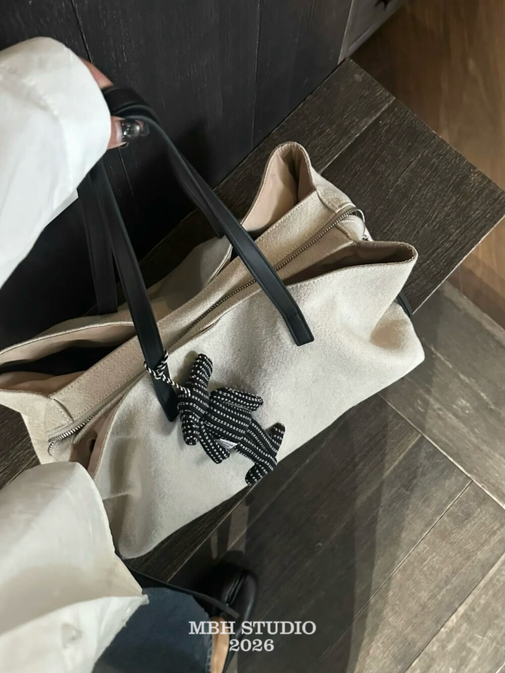 MBH Linen and Top-Grain Leather Tote Bag Large Capacity Multi-Compartment Commuter Shoulder Bag - Image 2