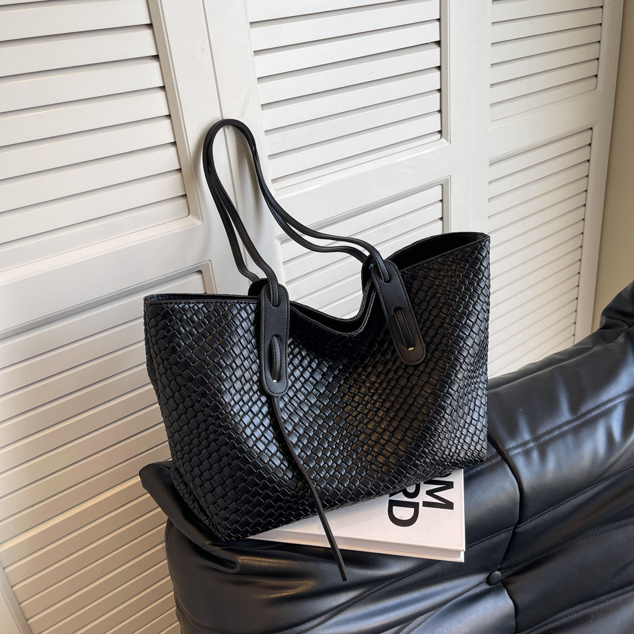 2026 New Large Capacity Woven Bag Women Vintage Versatile Shoulder Underarm Bag Korean Style Handbag Tote - Image 3